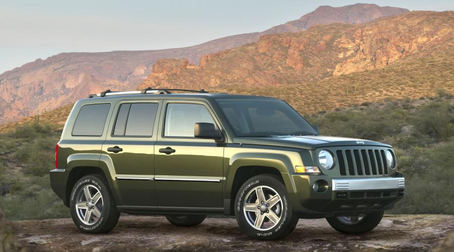  Jeep Patriot 2009 года  (фото 10 из 21)